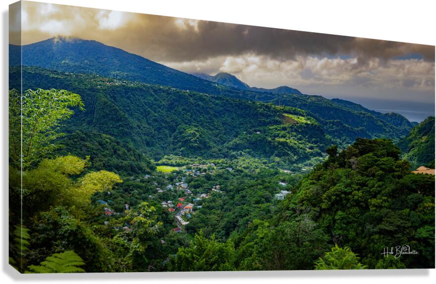 Valcano In Dominica Canvas Print